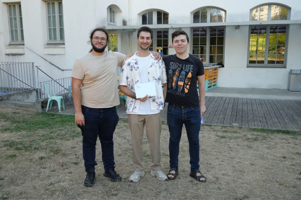 Équipe lauréate du troisième prix du hackathon FrHack! 2026 à l’Isep